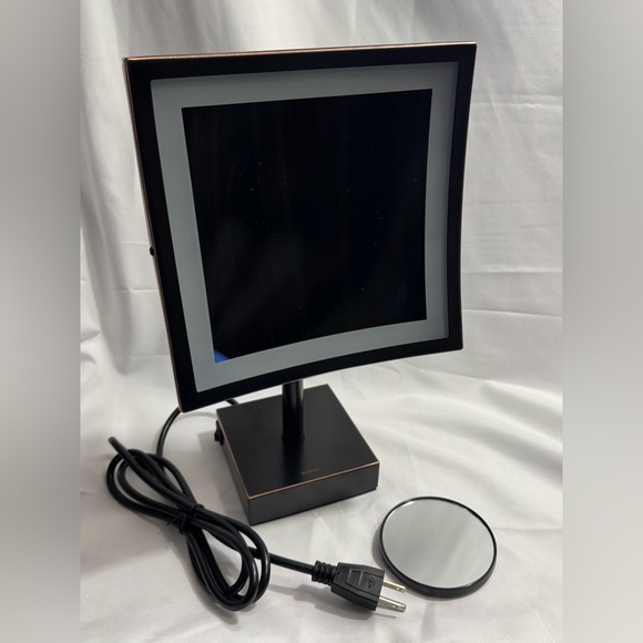 Tabletop LED Lighted 5X Magnifying Square 8”Makeup Mirror - Picture 6 of 9